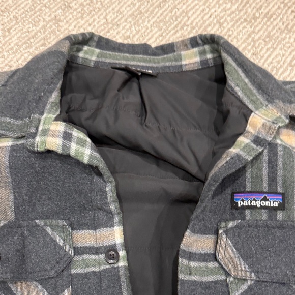 Patagonia Gray, Gold, Green Plaid Shirt Jacket - Picture 3 of 6
